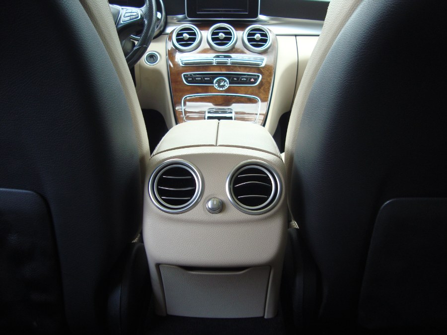 2015 Mercedes-Benz C-Class 4dr Sdn C 300 4MATIC photo