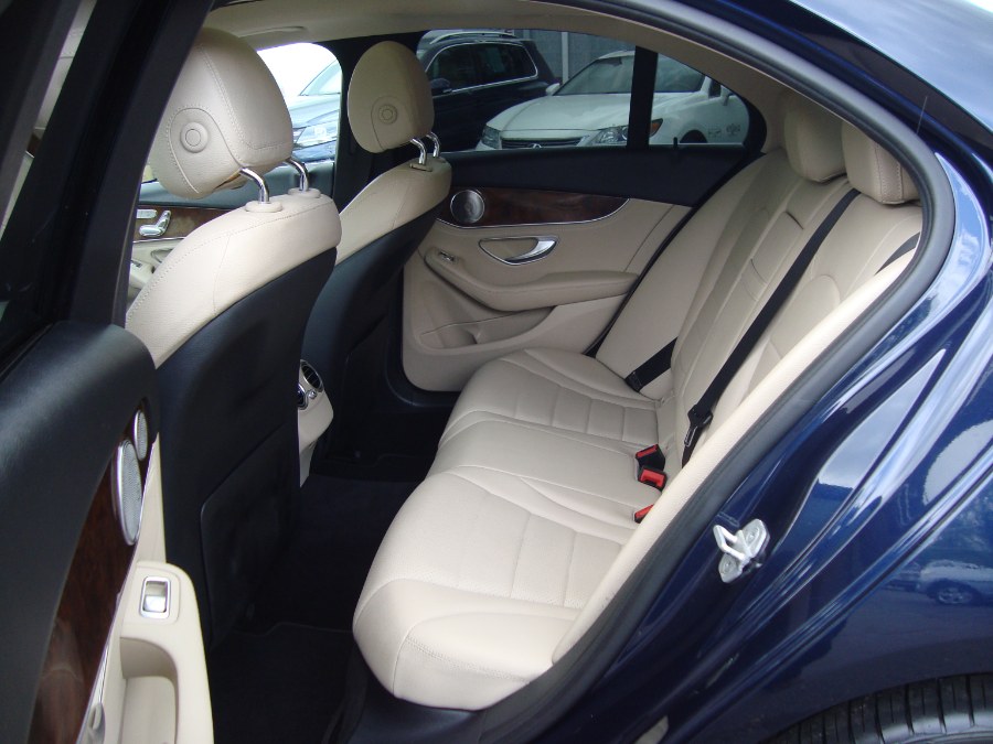 2015 Mercedes-Benz C-Class 4dr Sdn C 300 4MATIC photo