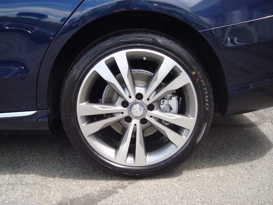 2015 Mercedes-Benz C-Class 4dr Sdn C 300 4MATIC photo