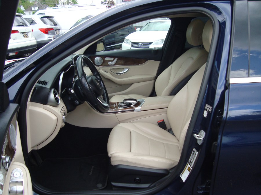 2015 Mercedes-Benz C-Class 4dr Sdn C 300 4MATIC photo