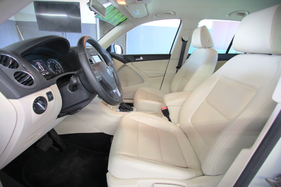 2014 Volkswagen Tiguan S photo