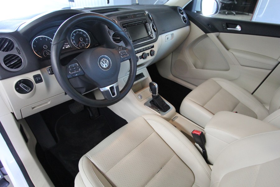 2014 Volkswagen Tiguan S photo