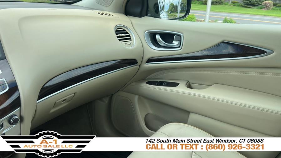 2013 Infiniti JX35 photo