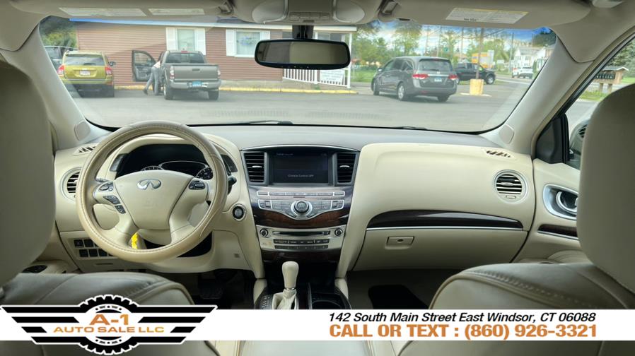 2013 Infiniti JX35 photo