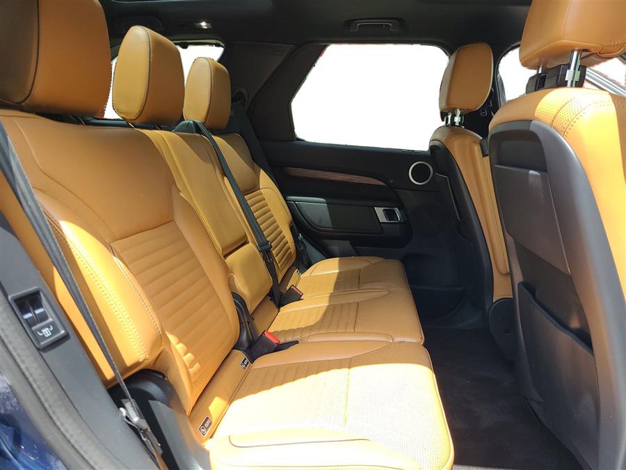 2020 Land Rover Discovery HSE V6 Supercharged photo