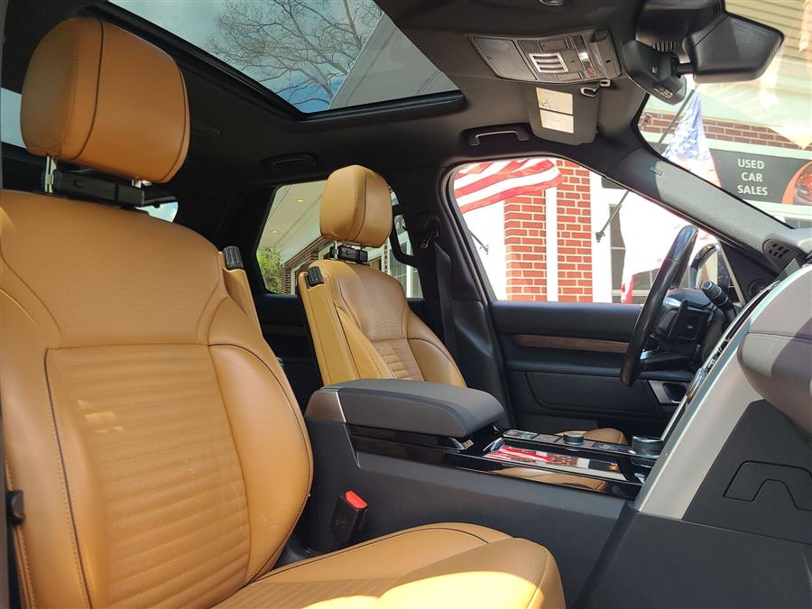2020 Land Rover Discovery HSE V6 Supercharged photo