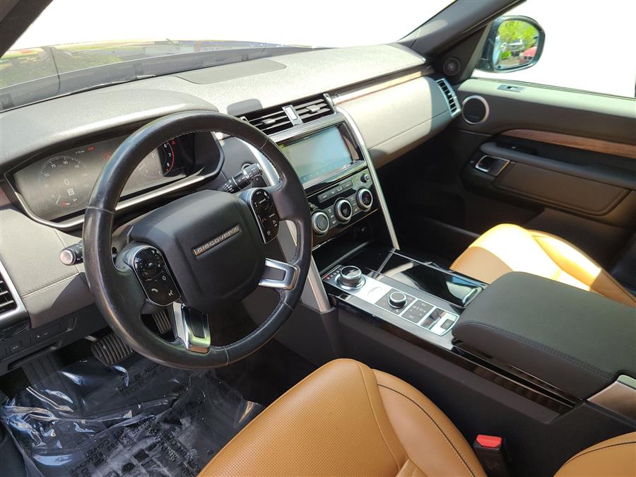 2020 Land Rover Discovery HSE V6 Supercharged photo