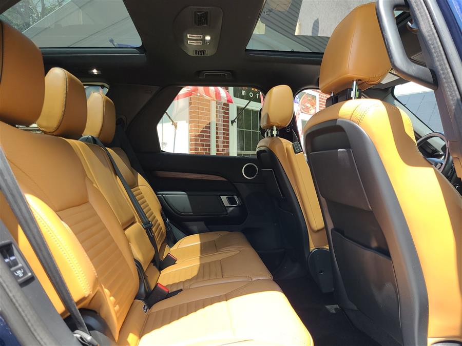 2020 Land Rover Discovery HSE V6 Supercharged photo