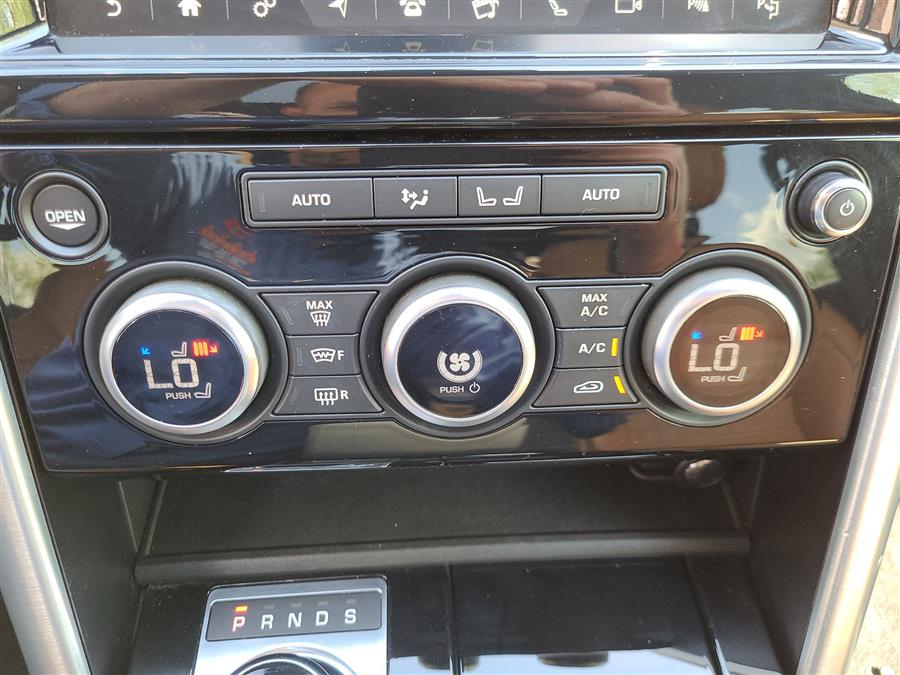 2020 Land Rover Discovery HSE V6 Supercharged photo