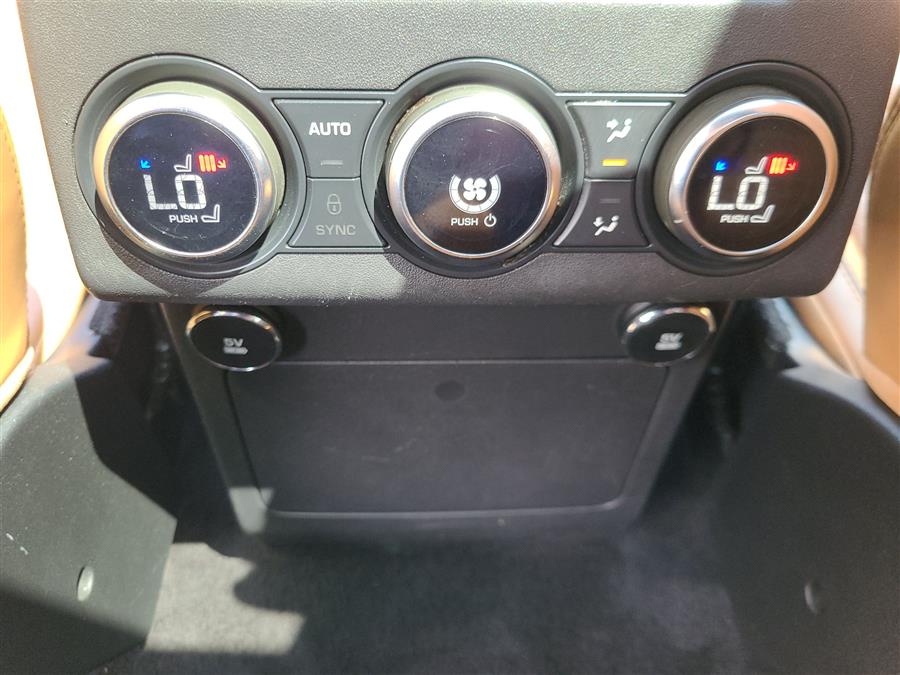 2020 Land Rover Discovery HSE V6 Supercharged photo