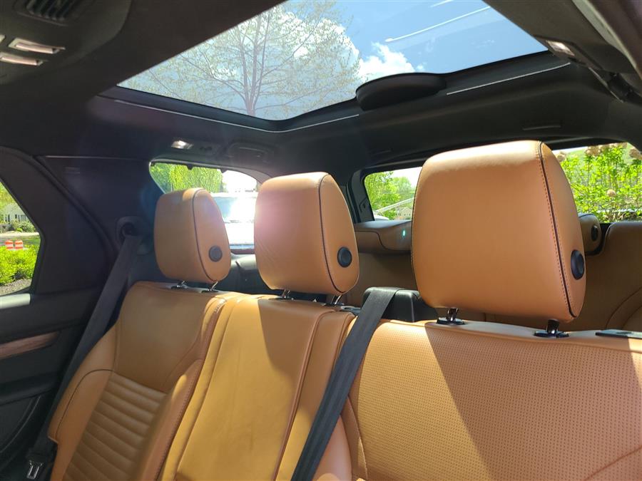 2020 Land Rover Discovery HSE V6 Supercharged photo
