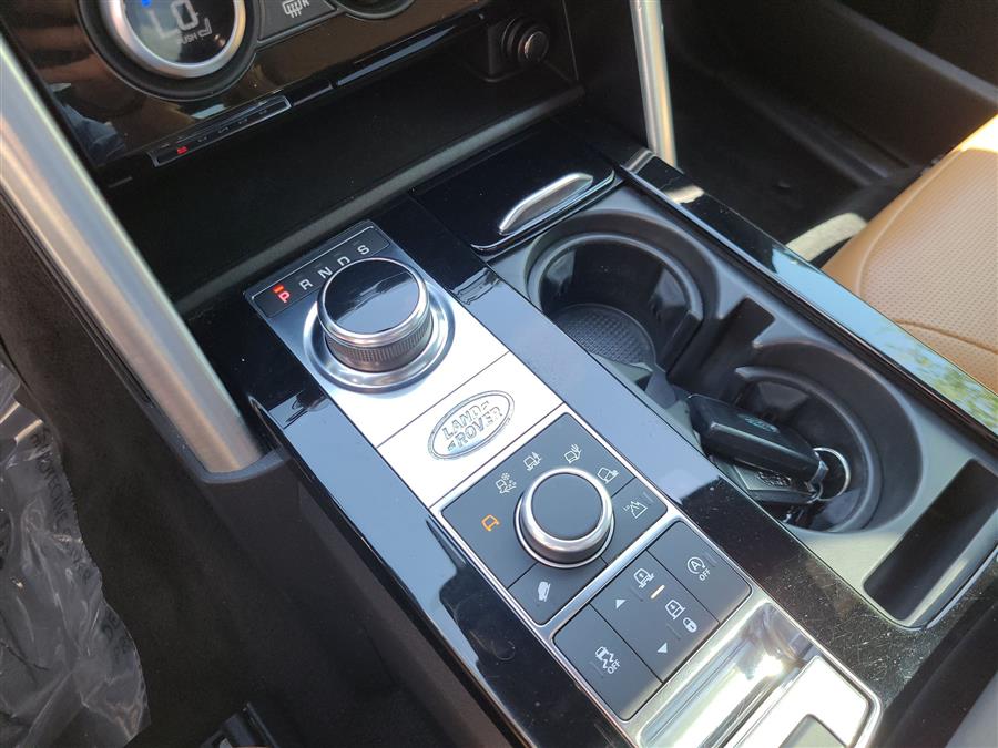2020 Land Rover Discovery HSE V6 Supercharged photo