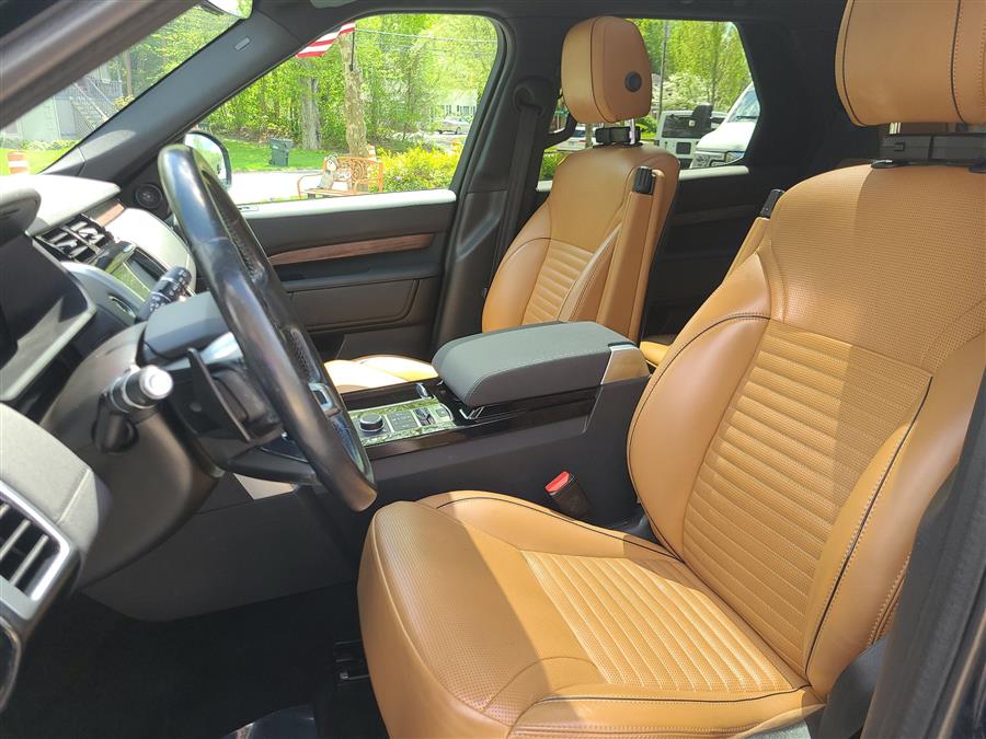 2020 Land Rover Discovery HSE V6 Supercharged photo