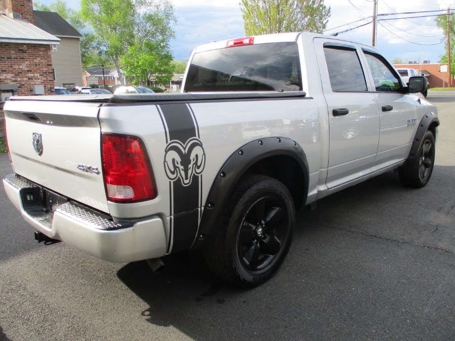 2015 RAM 1500 4WD Crew Cab 140.5