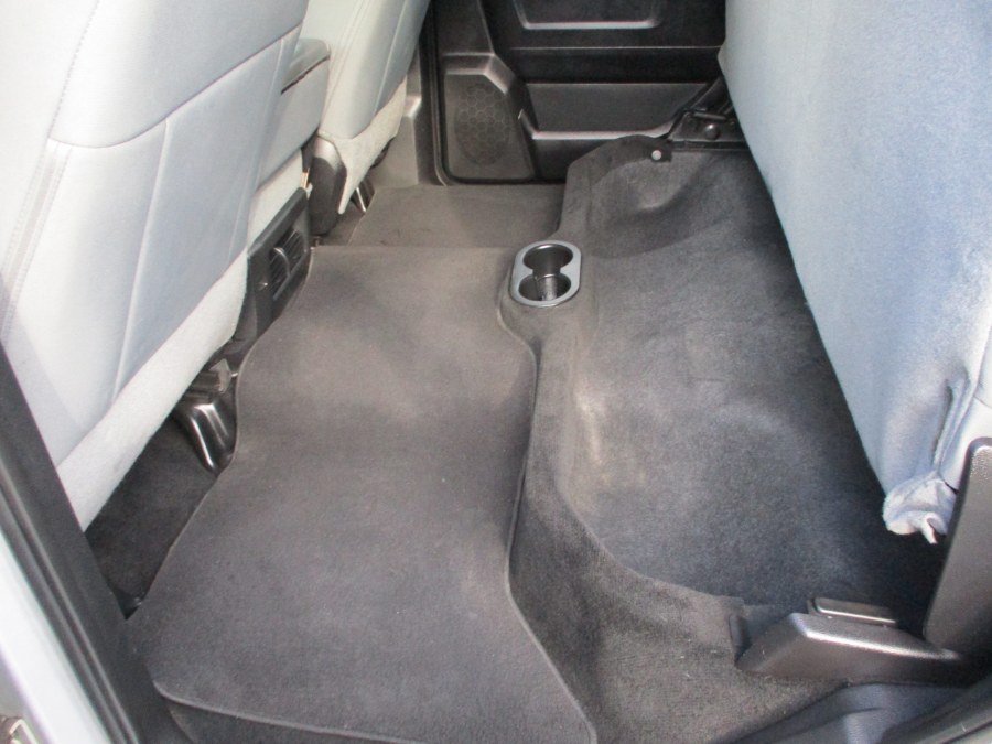 2015 RAM 1500 4WD Crew Cab 140.5