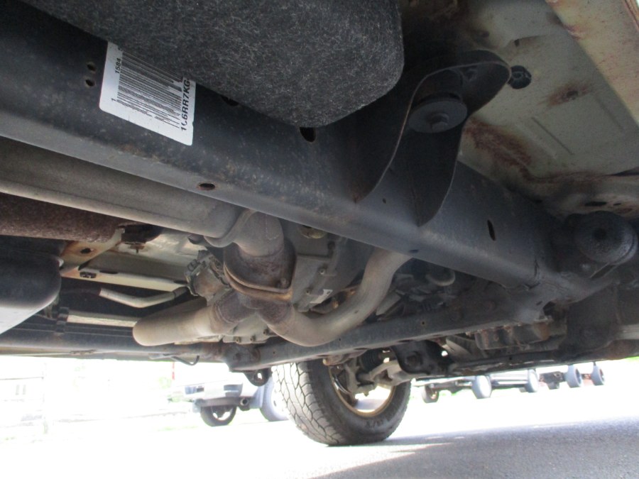 2015 RAM 1500 4WD Crew Cab 140.5