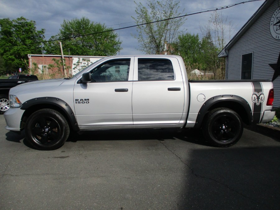 2015 RAM 1500 4WD Crew Cab 140.5