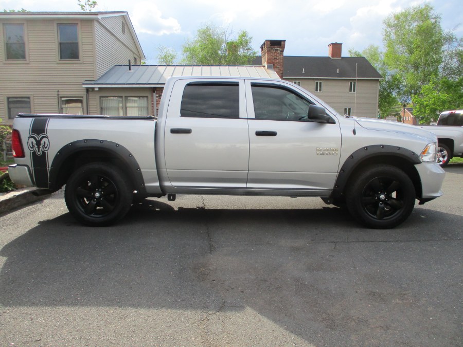 2015 RAM 1500 4WD Crew Cab 140.5