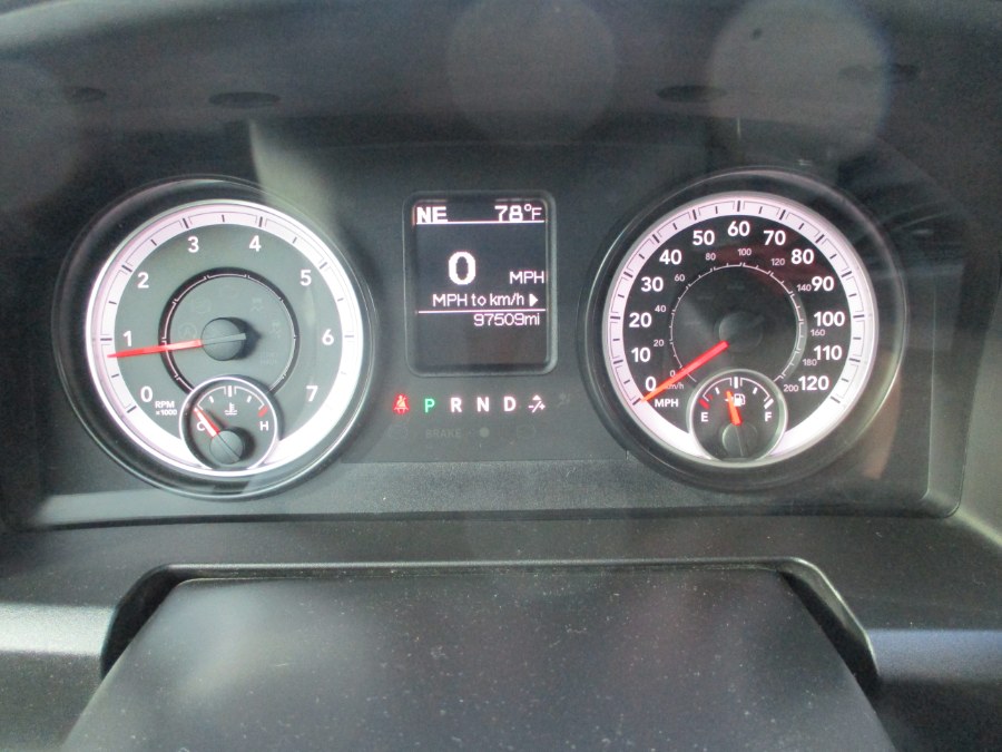 2015 RAM 1500 4WD Crew Cab 140.5