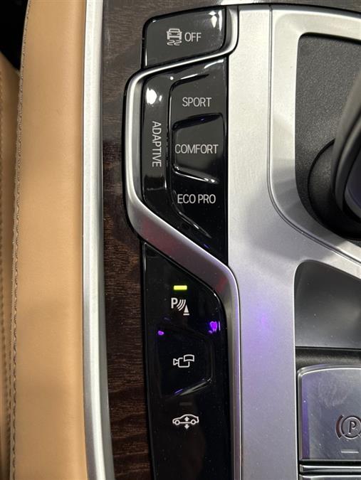 2022 BMW 7-Series 750i Xdrive M Sport package photo