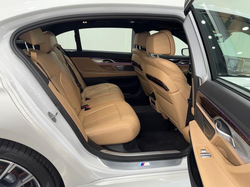 2022 BMW 7-Series 750i Xdrive M Sport package photo