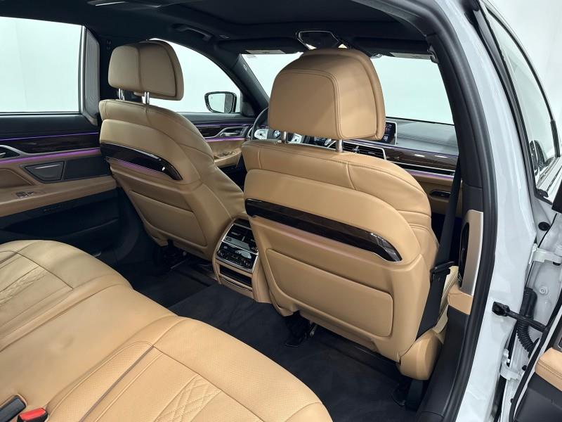 2022 BMW 7-Series 750i Xdrive M Sport package photo