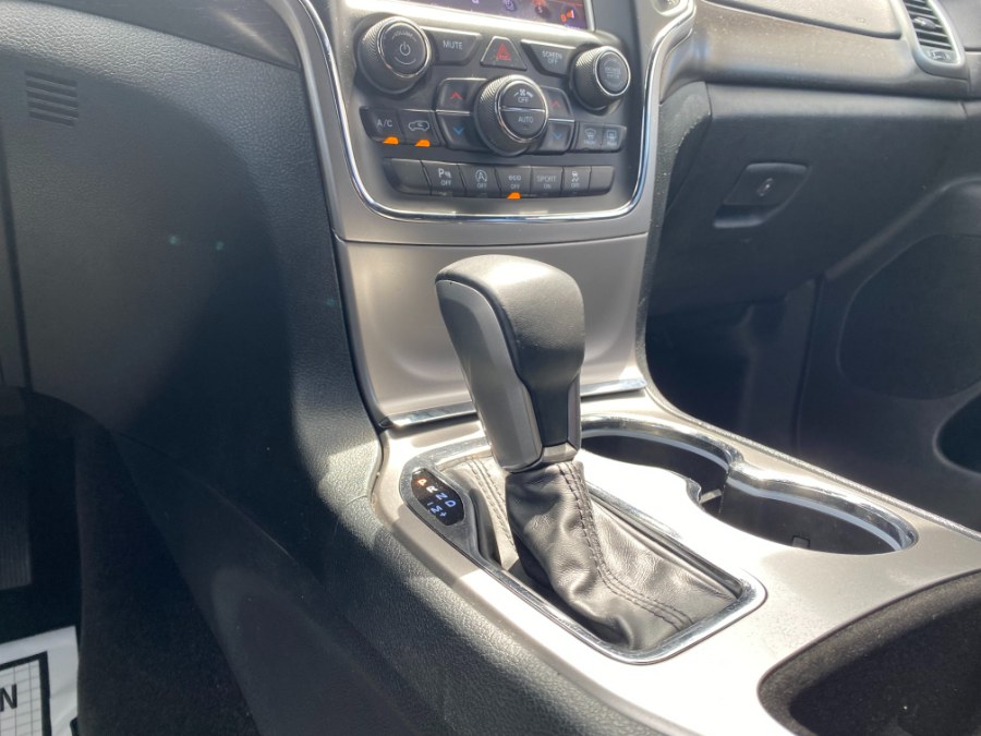2018 Jeep Grand Cherokee Altitude 4x4 *Ltd Avail* photo