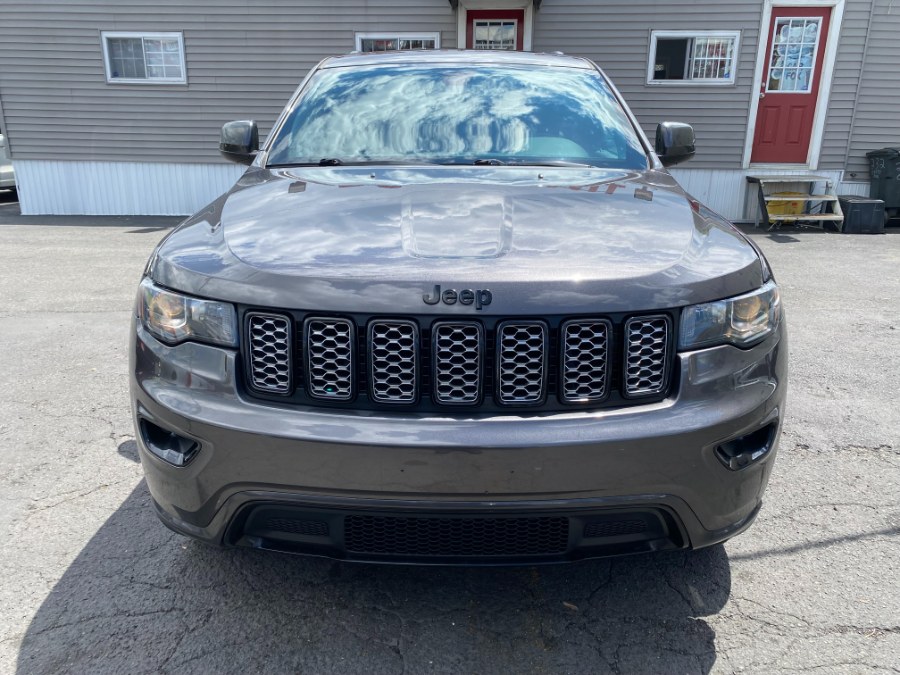 2018 Jeep Grand Cherokee Altitude 4x4 *Ltd Avail* photo