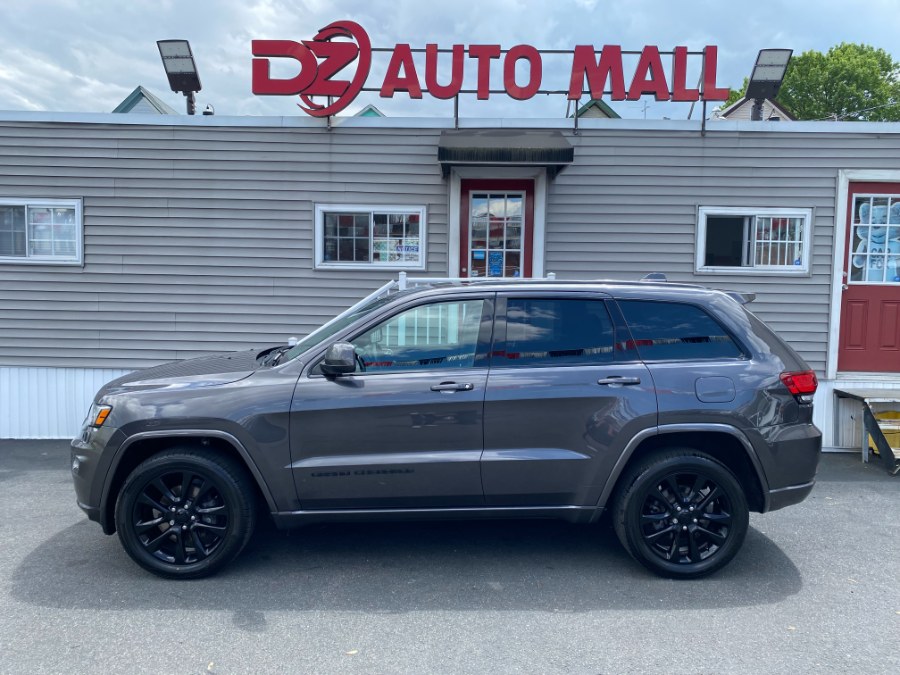 2018 Jeep Grand Cherokee Altitude 4x4 *Ltd Avail* photo