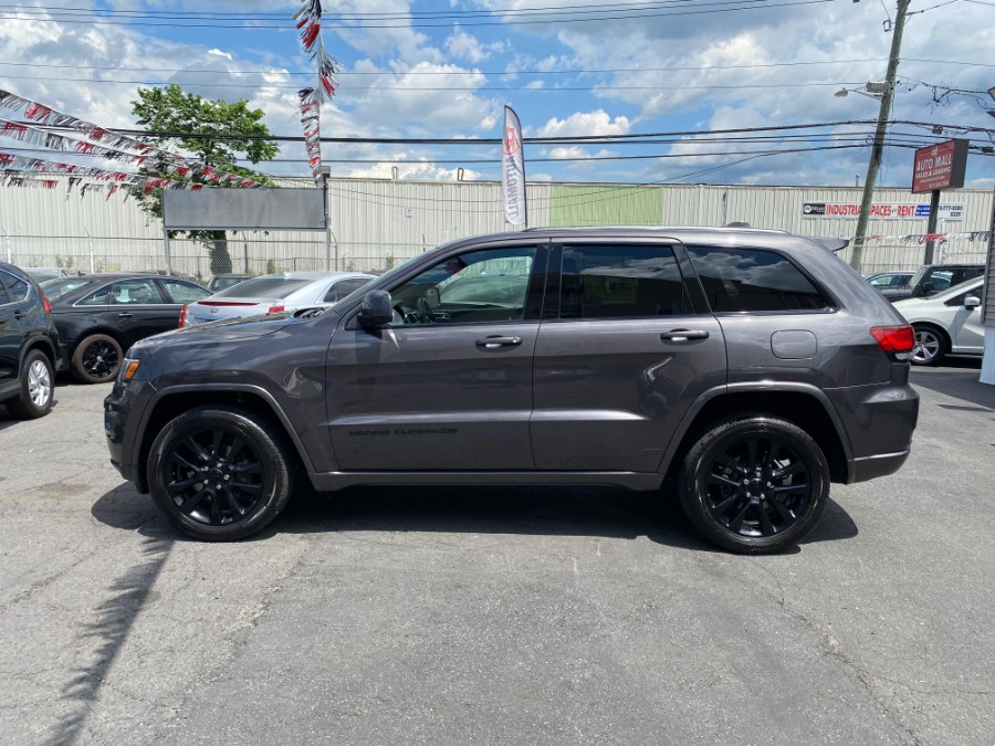 2018 Jeep Grand Cherokee Altitude 4x4 *Ltd Avail* photo