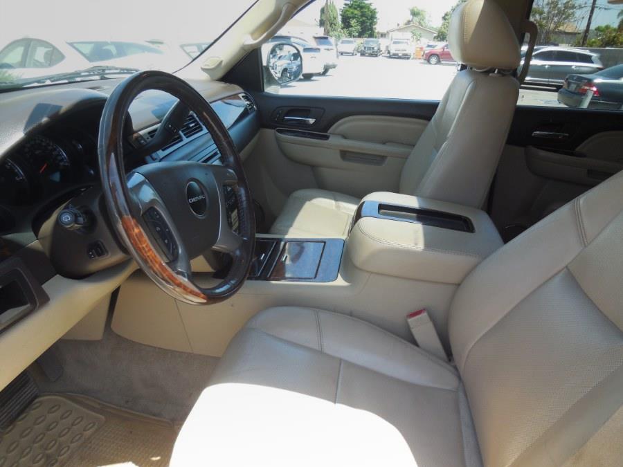 2012 GMC Yukon XL Denali photo