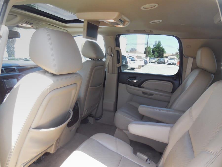 2012 GMC Yukon XL Denali photo