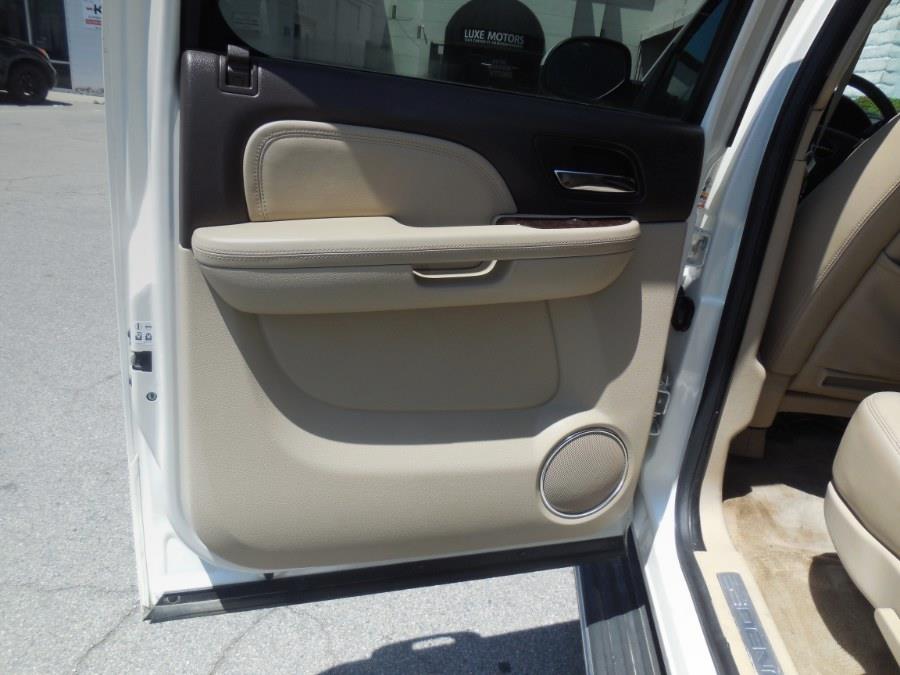 2012 GMC Yukon XL Denali photo