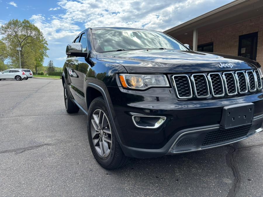 2017 Jeep Grand Cherokee Limited 4x4 photo