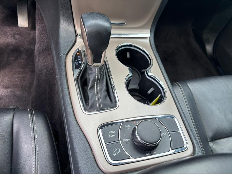 2017 Jeep Grand Cherokee Limited 4x4 photo