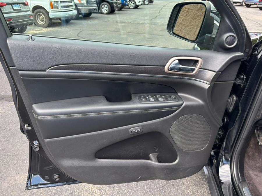 2017 Jeep Grand Cherokee Limited 4x4 photo