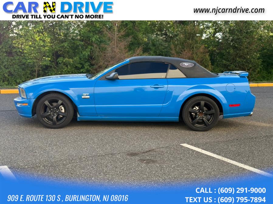 2005 Ford Mustang GT Deluxe photo