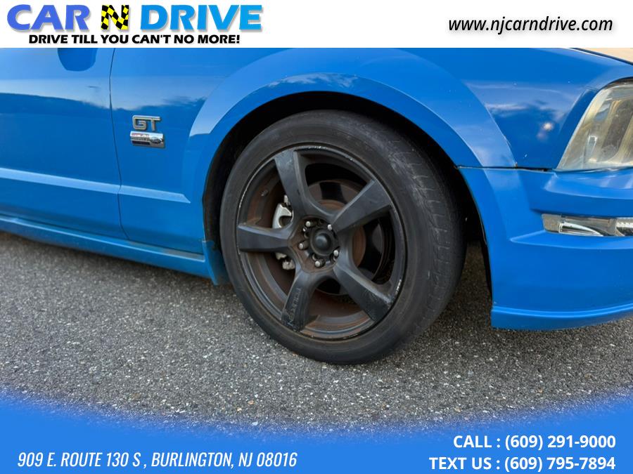 2005 Ford Mustang GT Deluxe photo