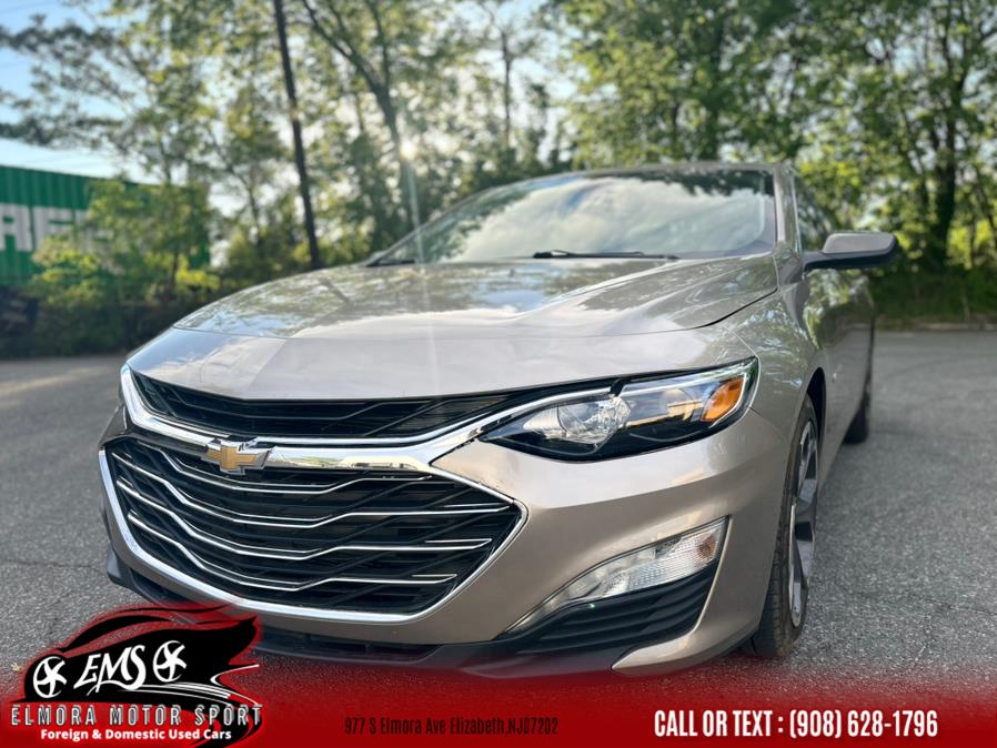 2022 Chevrolet Malibu 4dr Sdn LT photo