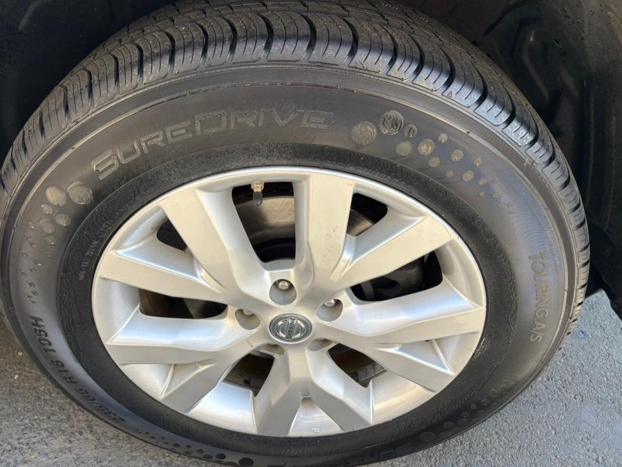 2013 Nissan Murano LE photo