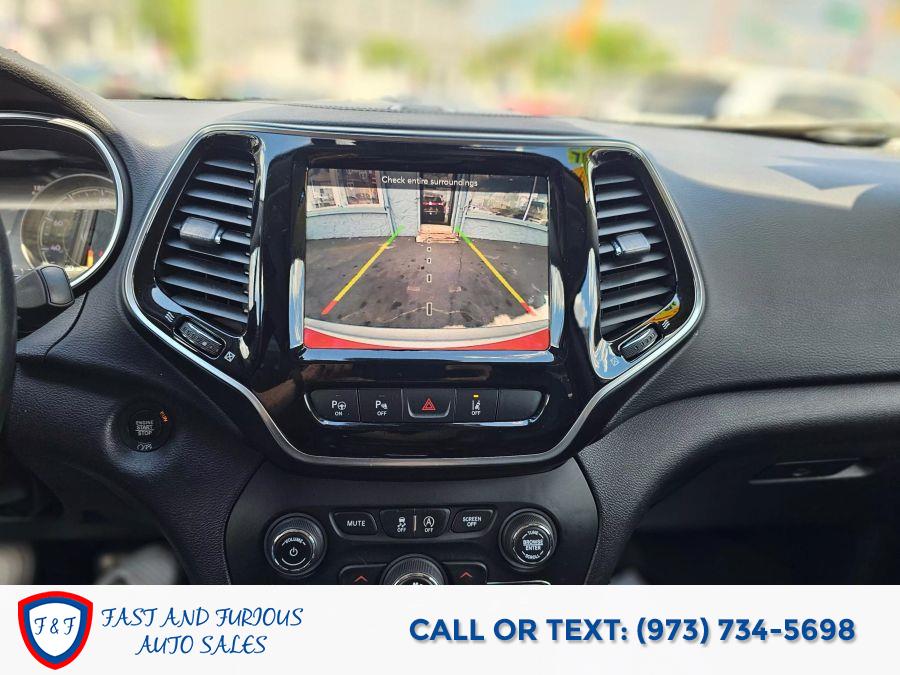 2019 Jeep Cherokee Limited Sport Utility 4D photo