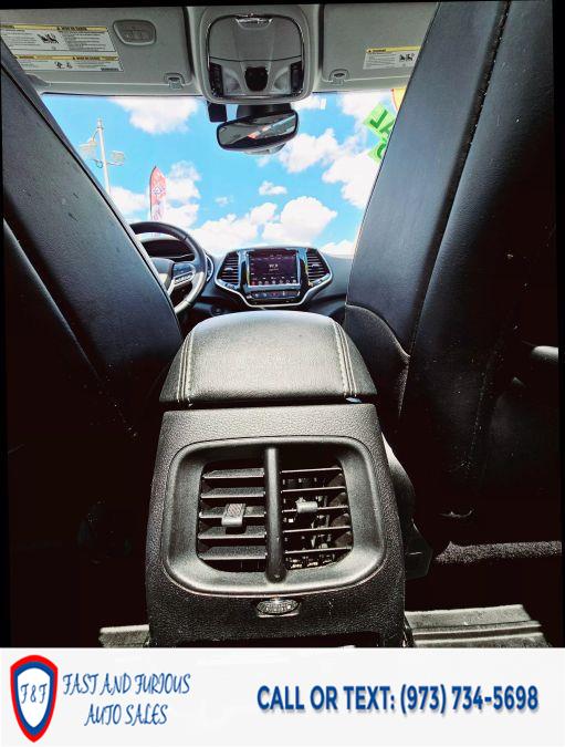 2019 Jeep Cherokee Limited Sport Utility 4D photo