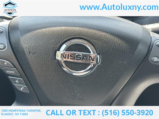 2020 Nissan Pathfinder S photo