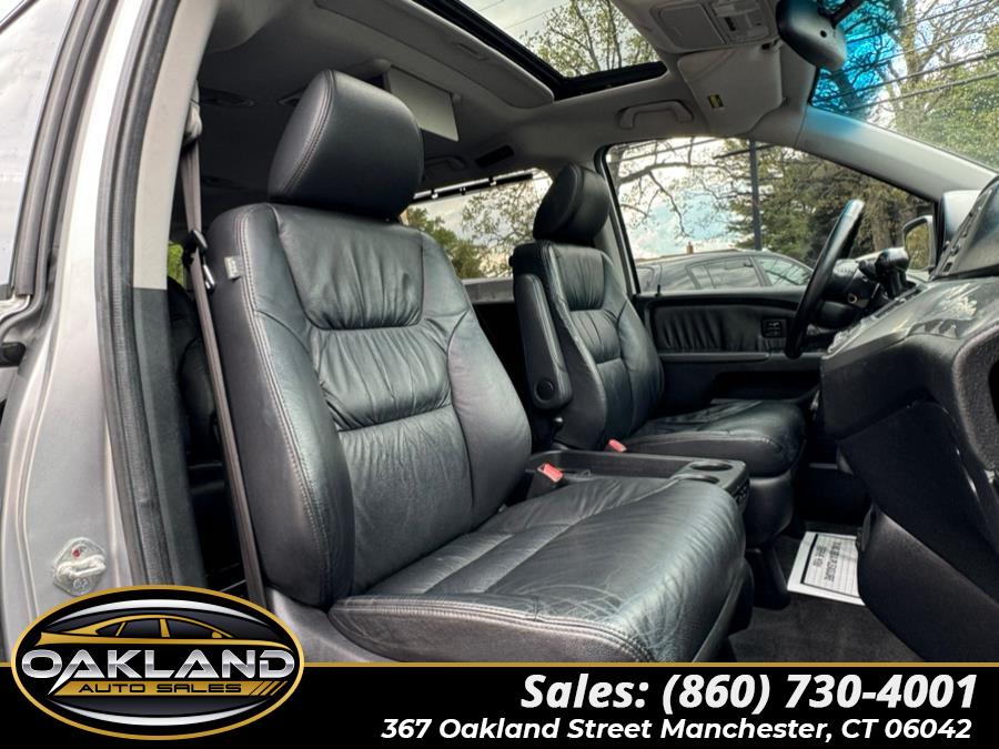 2010 Honda Odyssey Touring photo