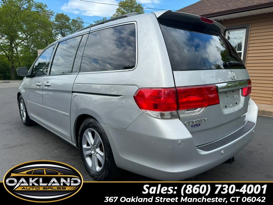 2010 Honda Odyssey Touring photo