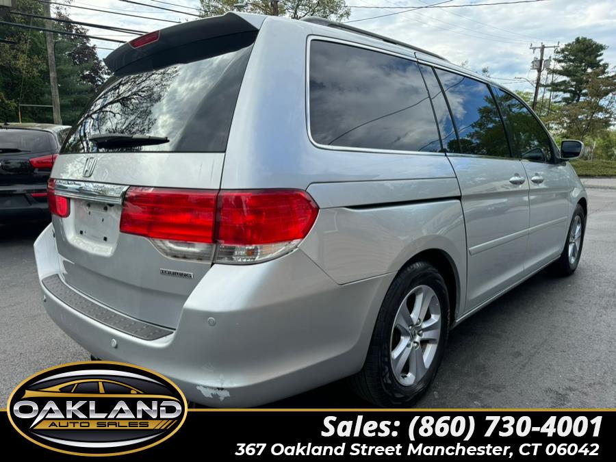 2010 Honda Odyssey Touring photo