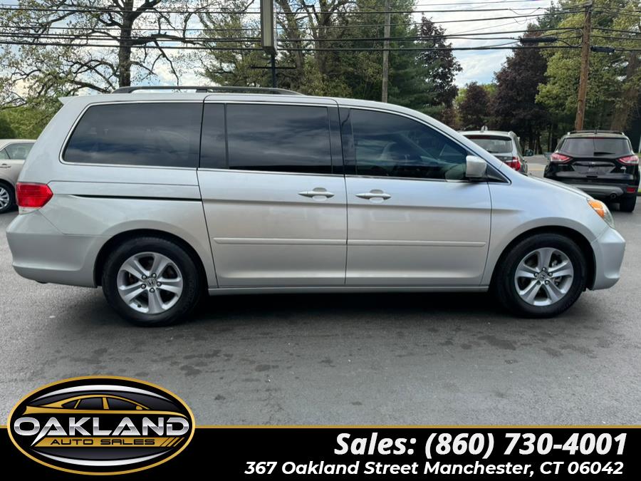 2010 Honda Odyssey Touring photo