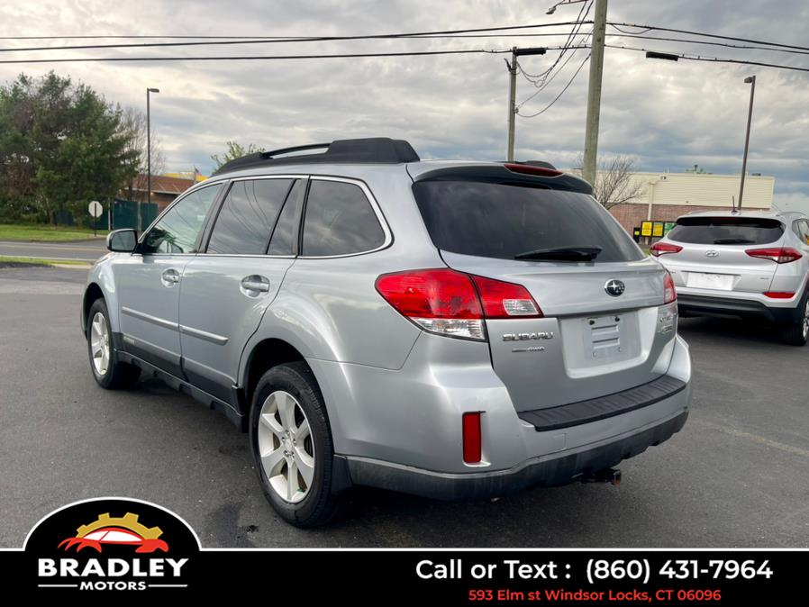2013 Subaru Outback 2.5i Premium photo