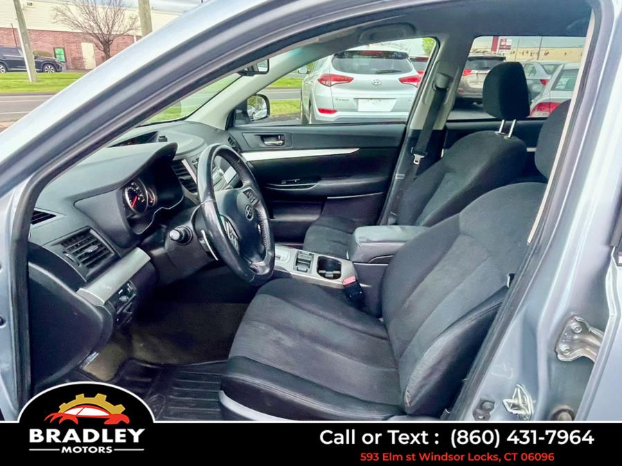2013 Subaru Outback 2.5i Premium photo