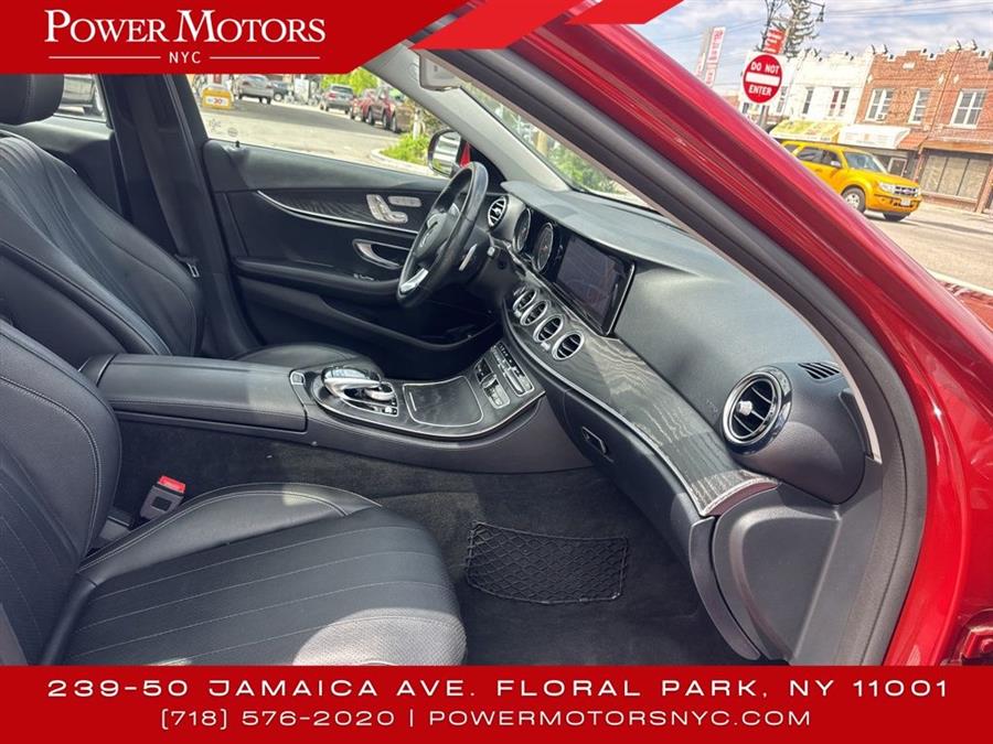 2018 Mercedes-Benz E-Class E 300 photo